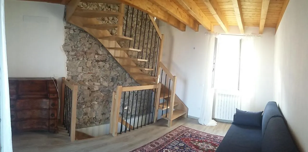 La Petite Maison Gargnano 0*,